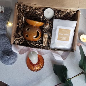 Handcrafted Christmas Hamper: Star Moon Wax Burner Gift Set Melts & Matches Cinnamon&Extras