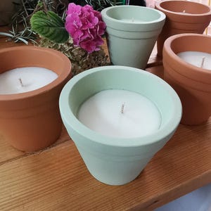 Citronella Soy Candle: Hand Poured in Concrete Pot with Lid - 40 Hrs/60 hrs