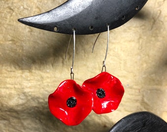 Boucles d’oreilles coquelicots, boucles rouge, idée cadeau de noël, boucles élégantes, boucles legeres, fabrication en occitanie