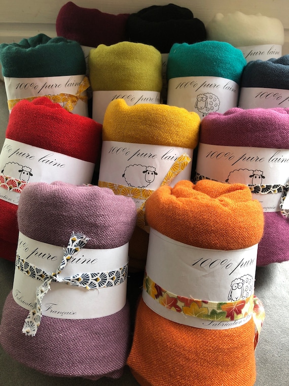 Étole, châle en laine et très agréable à porter, echarpe toute douce. Idée cadeau 200 x 70 cm . Accessoire indispensable pour toutes saisons
