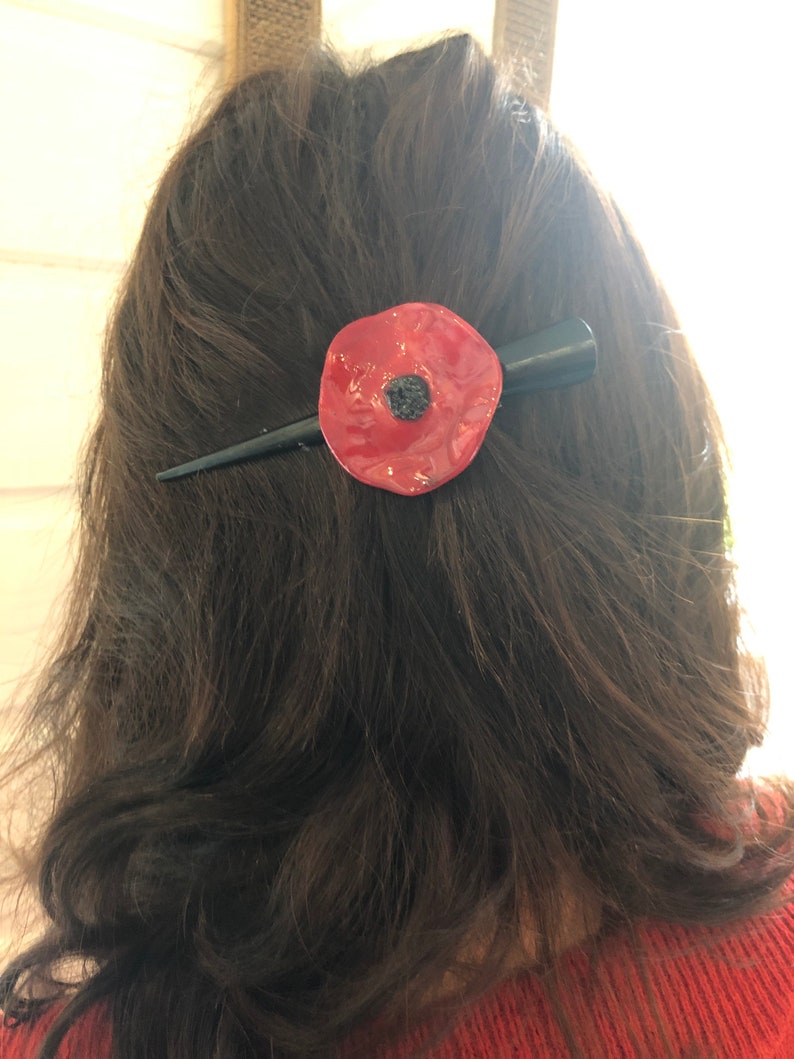 Barrette coquelicot, barrette rouge, idée cadeau de noël, pour maman, pour une amie image 1