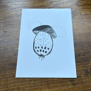 Carte postale illustrée champignon A6 (A6) noir et blanc anthracite