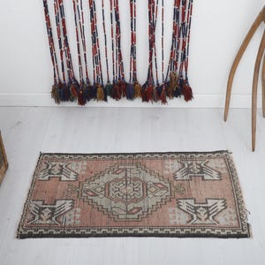 2x3 Oushak Rug, 2x3 Mini Rug, Door Mat Rug, 2x3 Vintage Rug, Turkish Rug, Anatolian Rug, Natural Rug, Small Size Rug, Turkish Mini Rug,7789