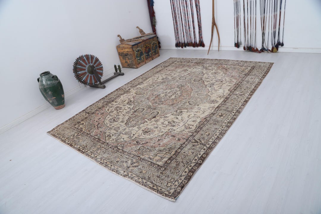 7x10 Vintage Rug, Muted Colors Rug, Faded Rug, Pastel Turkish Rug