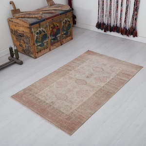 3x5 Vintage Oushak Rug: Pastel Turkish Wool Rug