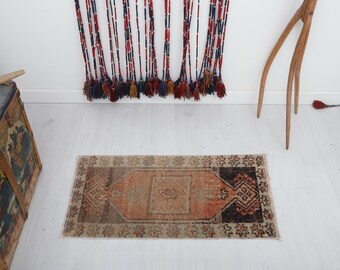 Handmade Turkish Oushak Rug: Vintage Wool Cotton Door Mat (2.9 x 1.6 ft)