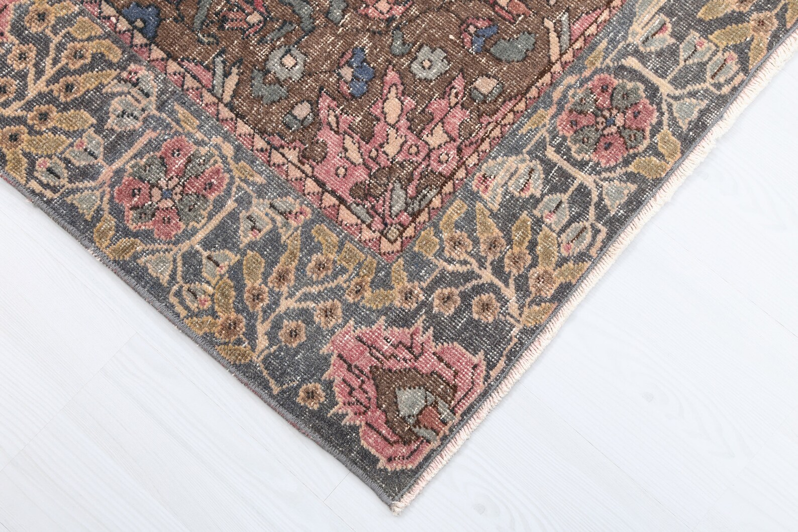 vintage 5x7 rug