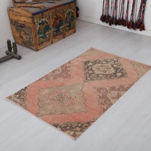 Vintage Turkish Oushak Rug: Colorful Pastel Cotton Wool Rug (4.6 x 2.9 ft)