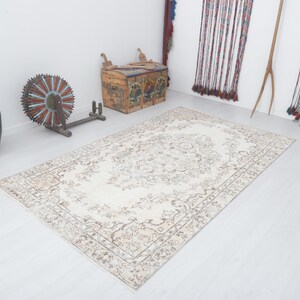 5x9 Muted Rug,Anatolian Rug, Vintage Rug,Faded Rug,Turkish Vintage Rug,Vintage Turkish Rug,Wool Rug 5x9,Oushak Vintage Rug,Turkish Rug,19148