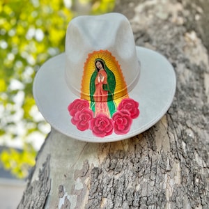 Virgen de Guadalupe hat