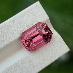 Piedra preciosa de turmalina rosa: 11,20 ct, talla esmeralda, piedra del Congo sin tratar