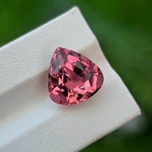 Piedra preciosa de turmalina rosa talla pera: 5,65 ct Piedra del Congo sin tratar