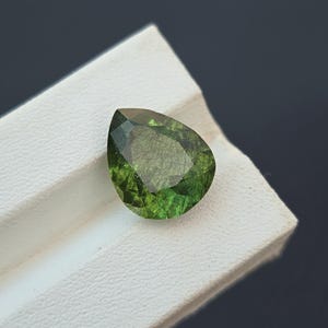 Natural Peridot 6.42 ct Pear Cut Green Gemstone – Rutile Inclusions, Untreated Loose Stone from Pakistan