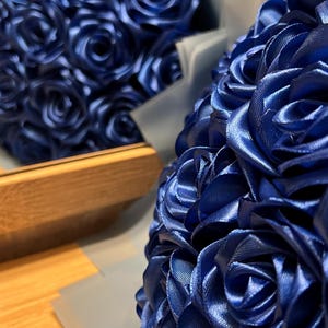 Navy Blue Eternal Rose Without Glitter, Custom Bouquet Artificial Flowers, Customizable Ramo Buchon, Satin Ribbon Rose, Everelasting Flower
