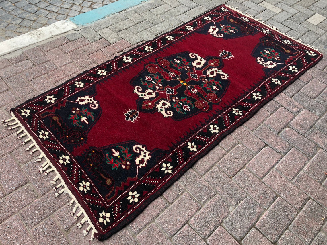 Turkish carpet rug from west anatolian tribal Pergamon carpet Etsy