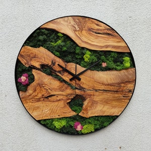 Made to Order Moss Wall Clock, Personalized gift, Wall Art, Custom Made Moss & Wood Wall Clock, Custom Wall Decor image 3