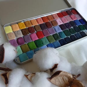 オアネルの職人技による水彩画、粒状および二重色、天然顔料の完全なコレクション。ギフトに最適です。