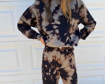 tie dye jogging suits