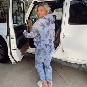 Hooded Tie Dye Set / Custom Tie Dye Hooded Sweatsuit / Sweatshirt Sweatpants Set/ Tie Dye Loungewear