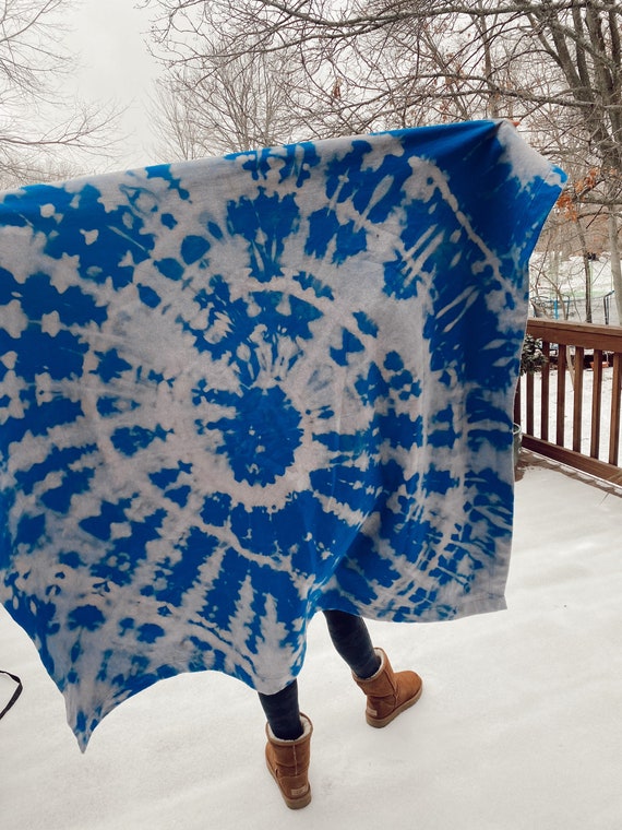 Reverse Tie Dye Blanket Bleach Dye Blanket Stadium Blanket Football Blanket Throw Blanket Etsy Canada
