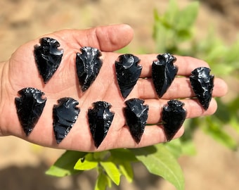 Bulk Black Obsidian Arrowhead Crystals: Gemstone Carvings (1-1.5 Inch)