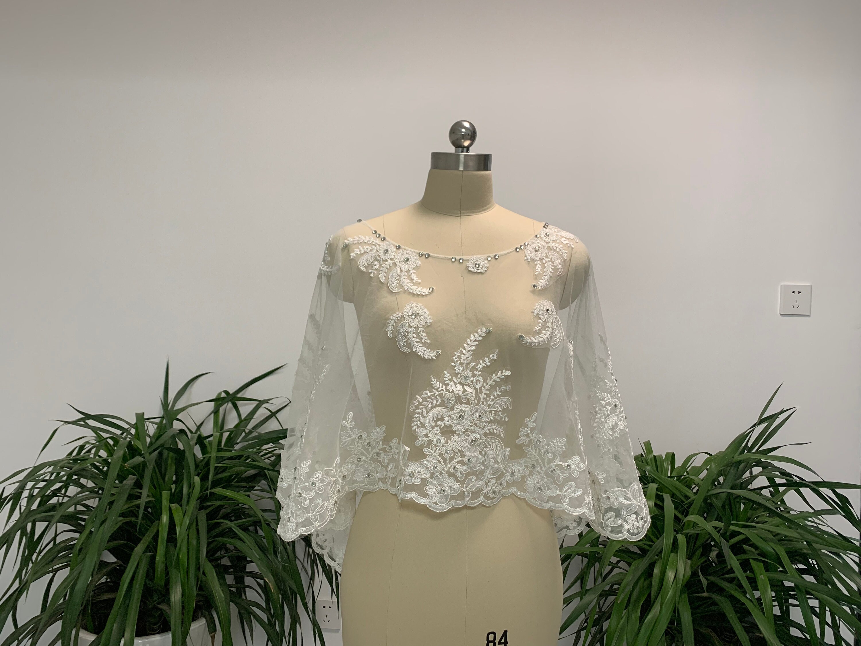 Summer Tulle Lace Bridal Bolero Shawls White/Ivory Elegant Wedding Jacket Cloak Evening Coats Capa