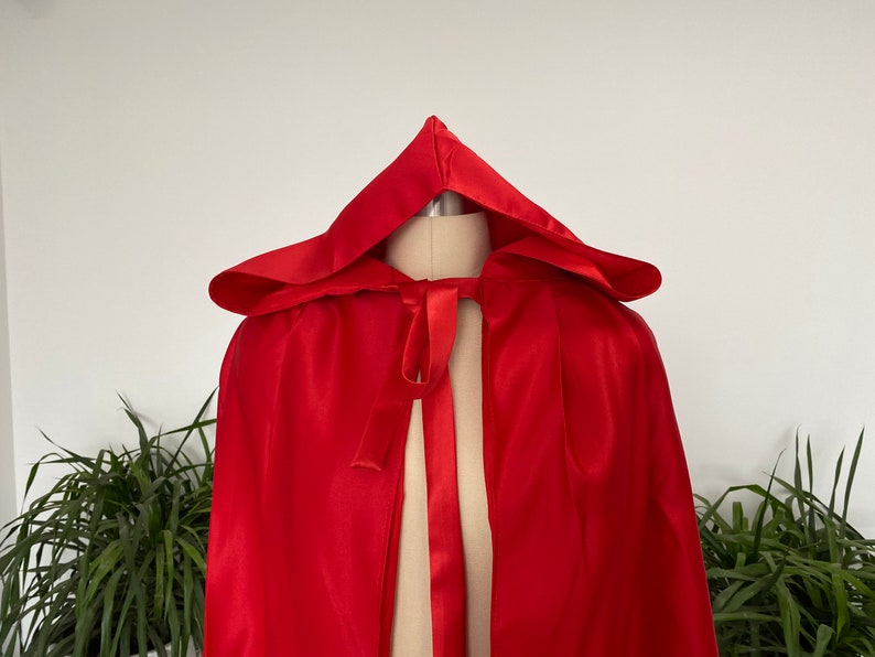 hooded wedding veil