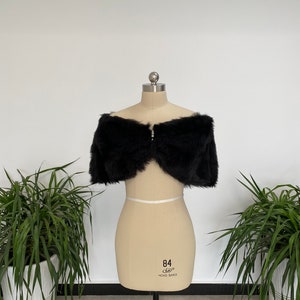Winter Braut Shrug Kunstfell Hochzeit Frauen Warme Wrap Tücher Braut Jacke Party Mantel Schwarz Kunstfell Cape
