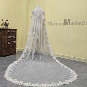 Elegant Bridal Lace Veil with Sequins Cathedral Length One Layer Sequin Lace Veil Vintage Wedding White Ivory Lace Veil with Comb