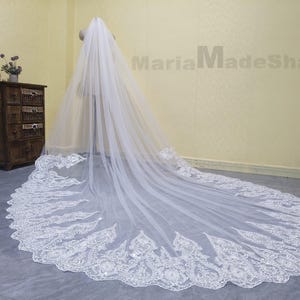Wedding Lace Veil Vintage Cathedral Single Layer Sequined Lace Veil White Bridal Veil with Lace Ivory Tulle Veil Comb
