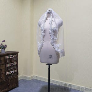 Lace Veil Short Ivory Lace Veil Single Layer Wedding Tulle Veil Elegant Bridal White Lace Veil
