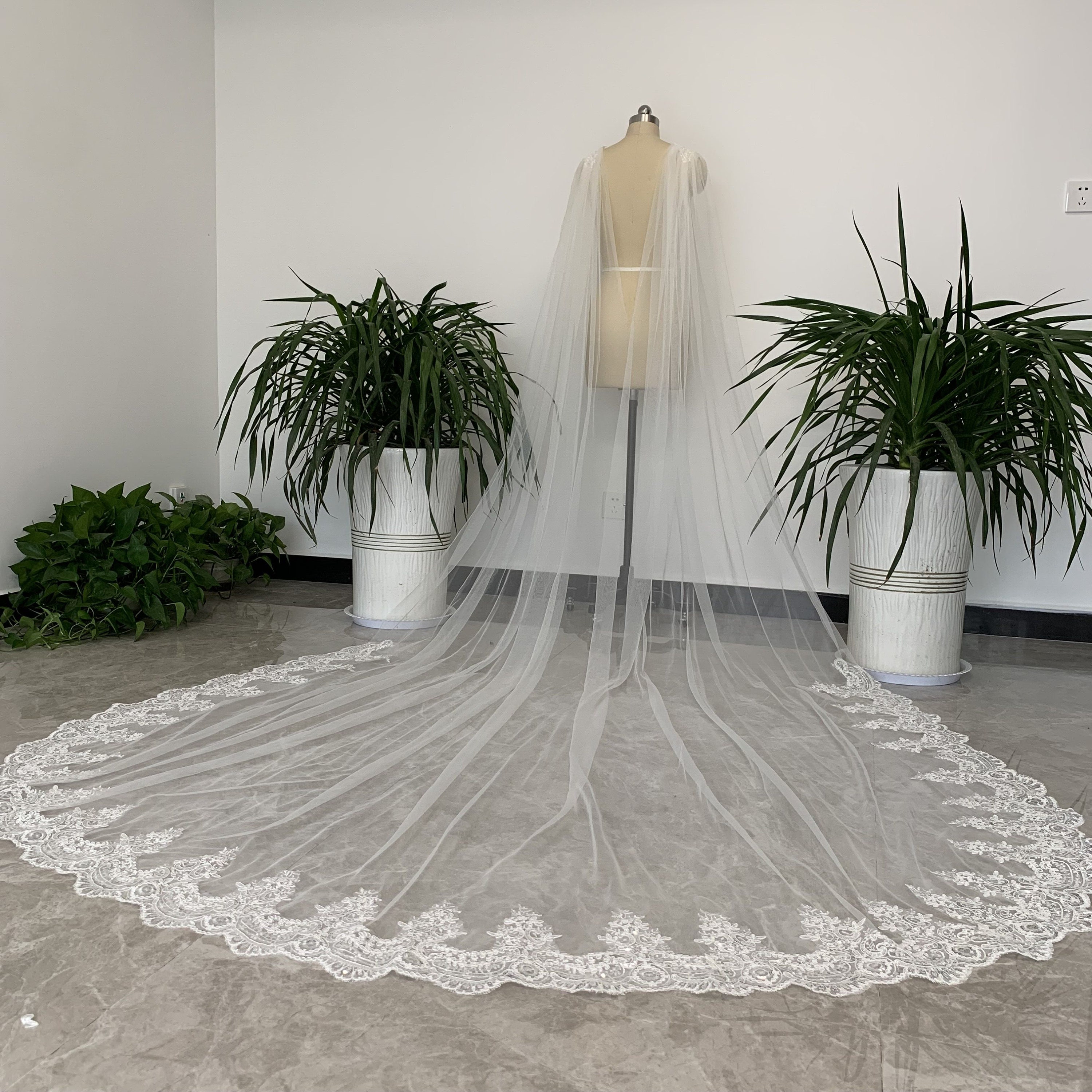3M White Ivory Lace Applique Tulle Bridal Wedding Veils Cloak Shrug Wraps Custom 3M White Ivory Lace Applique Tulle Bridal Wedding Veils Cloak Shrug Wraps Custom