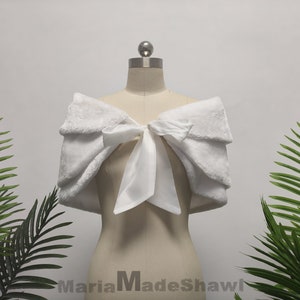 Wit ivoor sjaal van namaakbont, romantische bruiloft sjaal van namaakbont, warme omslag bolero bruids, sjaal bruidsmeisjes