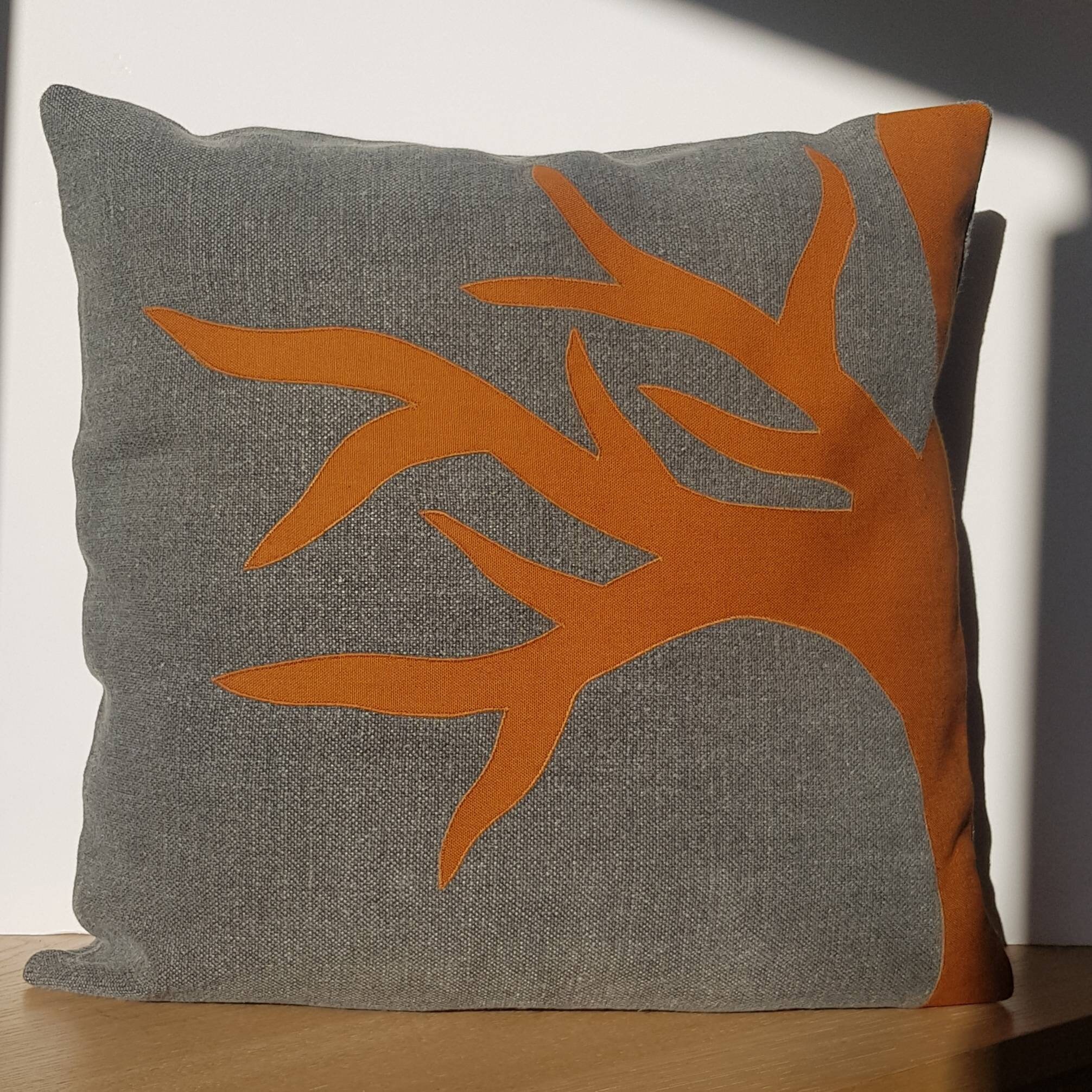 Coussin Arbre - Coussin Décoratif- Nature Cadeau Collègue- Pendaison Crémaillère- Maison- Arbre Moti