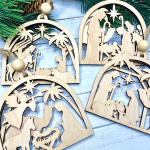 Décorations de Noël, décorations de crèche de Noël, 4 modèles uniques dans 4 styles, boules de Noël rondes à suspendre