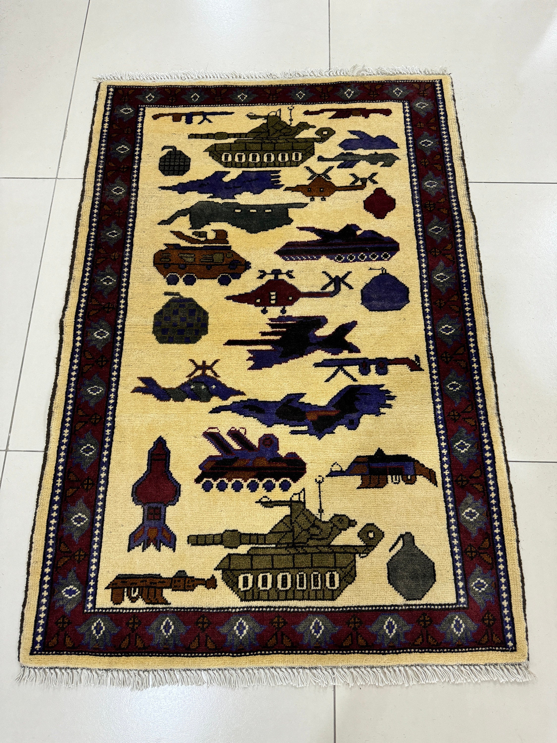 48×93 “Paper balloons” ViNTAGE RUG Silhouette Vintage Blossom Rug – Meadow Blu