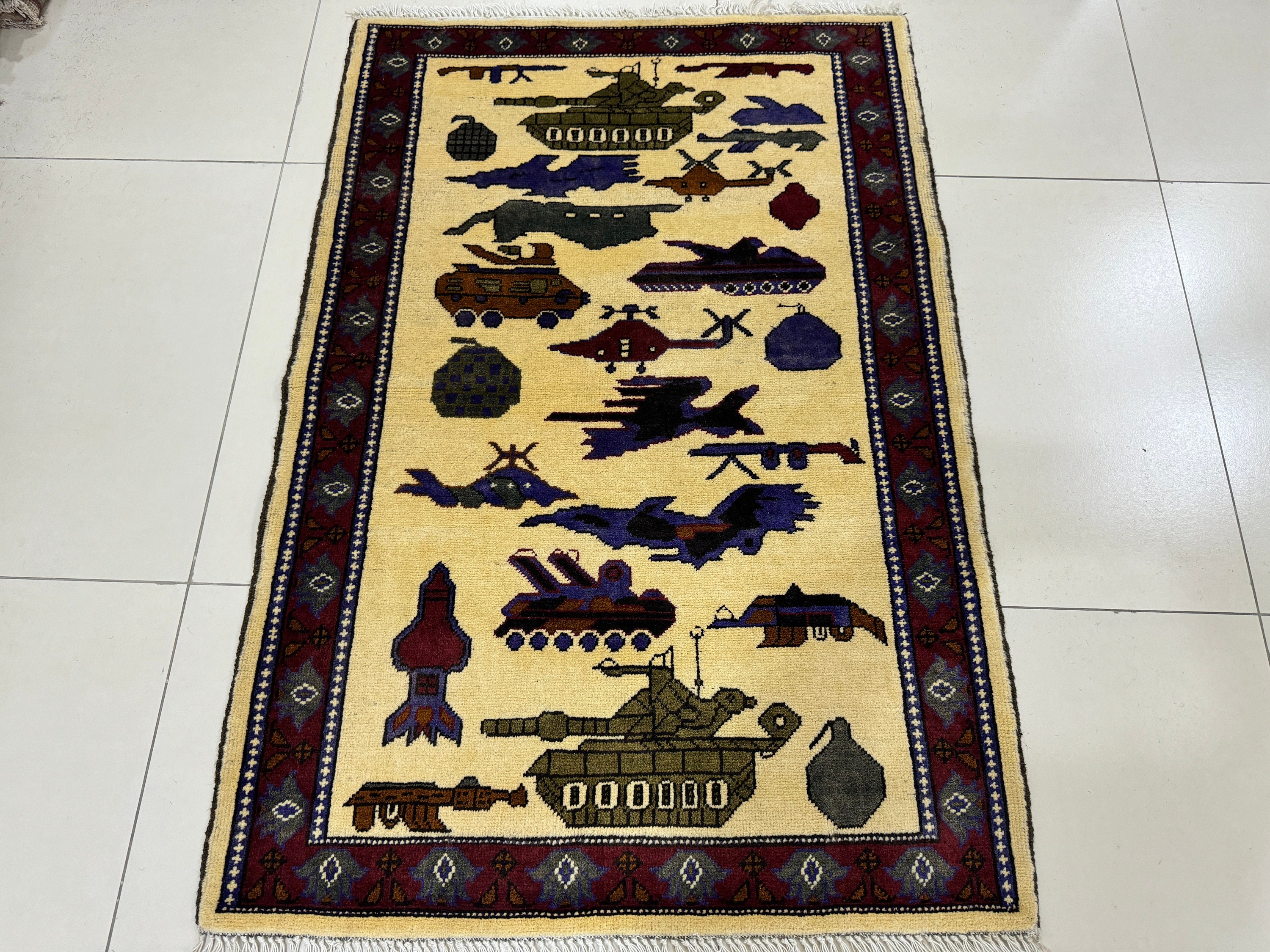 2.6x4 Ivory War Rug - USA Attack Rug - Afghan War Rug - Grenade