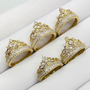 14k Solid Gold Crown Queen CZ Ring for Women, Stunning Regal Design with Brilliant Cubic Zirconia Stones, Perfect Gift for Any Occasion