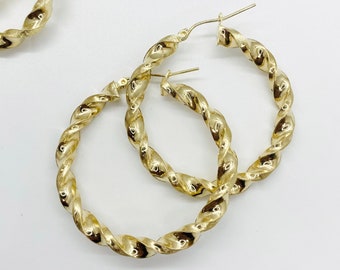 10k Gold Twisted Hoop Earrings for Women – Simple Classic Plain Round Circle Design (4.5mm), Timeless Everyday Jewelry