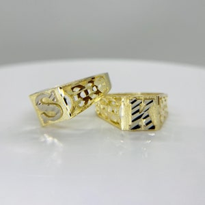 10k Solid Gold Diamond Cut Initial Letter Alphabet Monogram Ring for Boy (Medium - 8.2mm)