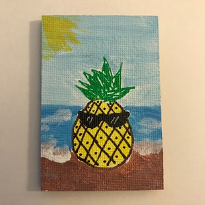 Beach Pineapple Magnet|Kitchen Magnets| Fridge Magnets| Refrigerator Magnets|Hand-Painted Magnets|Fun Gifts