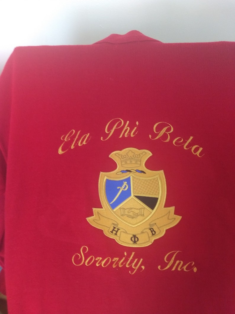 Pull sororité Eta Phi Beta image 2