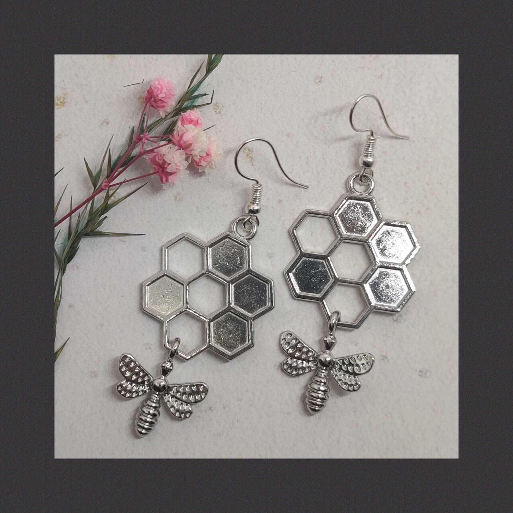 Bee Earrings Geometric Design Etsy