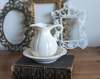 Victorian Trading Co French Flower Basket Pitcher & Bowl Basin Bath Victorian Trading Co French Flower Basket Pitcher & Bowl Basin Bath
