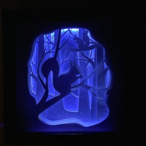 Écureuil, Modèle de boîte à lumière de papier découpé 3D, fichiers de téléchargement numérique SVG, fichiers de téléchargement numérique Shadow Box SVG, pour Cricut