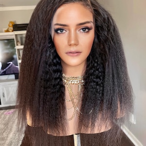 Kinky Straight Lace Front Human Hair Wigs Brazilian Remy Hair Black Yaki Straight Transparent Lace Front Wig For Women Pre Plucked Wigs