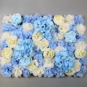 Sfondo del muro del fiore di rosa blu e bianco, sfondi di pareti di fiori artificiali, sfondo da parete floreale personalizzato per decorazioni per feste