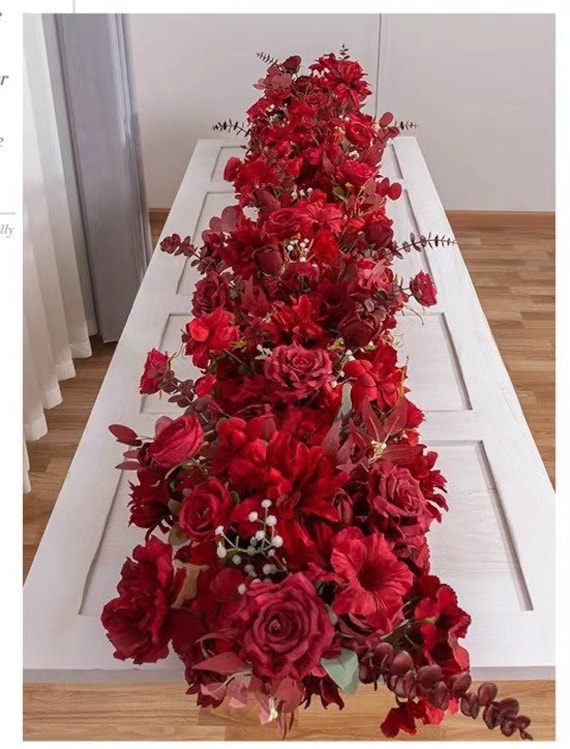 Rote Rose Blumen Tischläufer Swag Blumenbogen Dekor künstliche Blumen für  Hochzeitsfest Straße Blei Blumendekor Hochzeit Hintergrund Blumenreihe