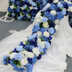 Runner di fiori rosa blu intenso, ghirlanda di fiori per matrimonio, composizione floreale per matrimonio, runner di fiori da tavolo, centrotavola per matrimonio, fiori per navata centrale per matrimonio