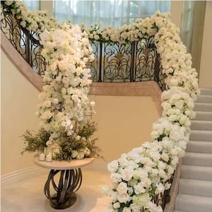 Fila di fiori per matrimonio, runner di fiori floreali bianco avorio, ghirlanda di fiori di nozze rosa, runner di navata per matrimonio, ricevimento di nozze, arco di fiori Swag